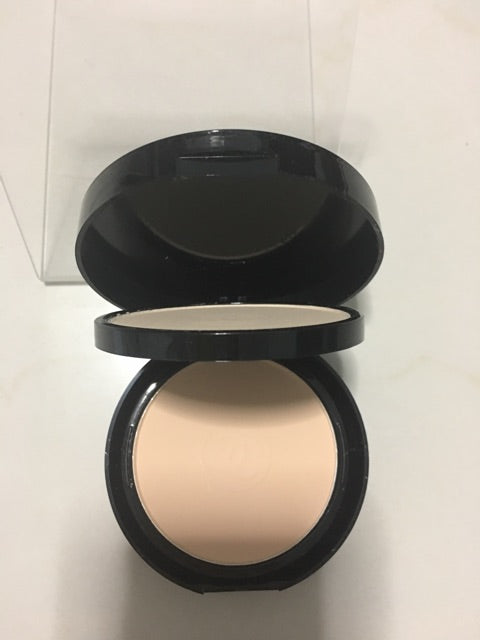 COCO CHANEL PRESSED POWDER SPF 25/PA+++ NO.01